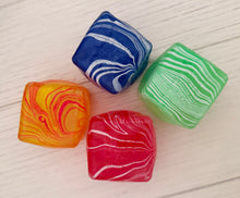 Load image into Gallery viewer, Swirl Cube Squishy
